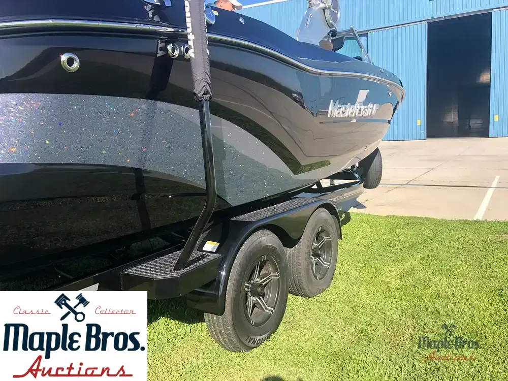 2021 Mastercraft XT22