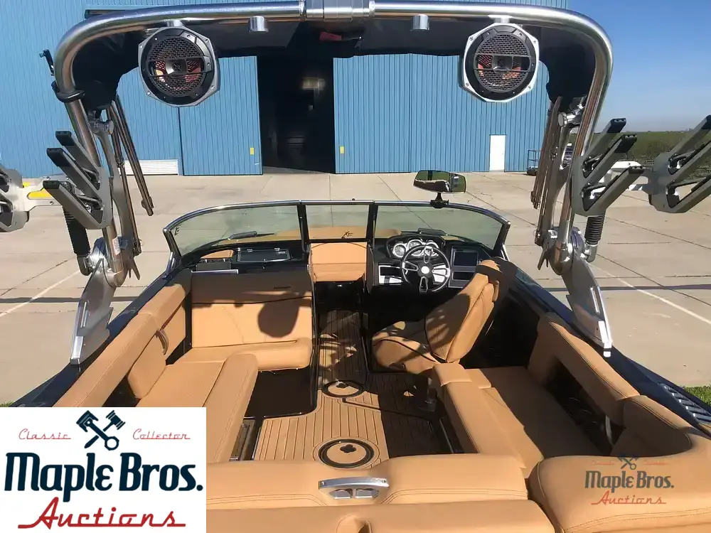 2021 Mastercraft XT22