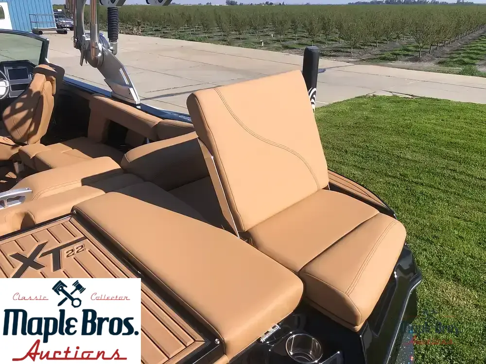 2021 Mastercraft XT22