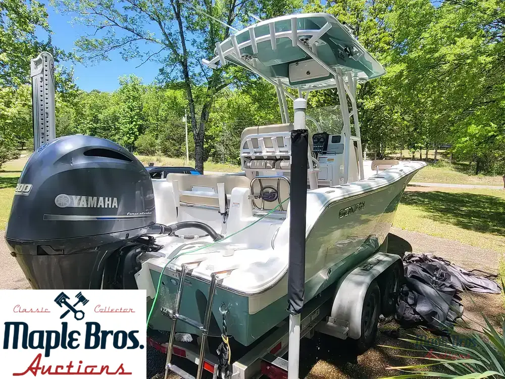 2018 Sea Fox 226 Commander