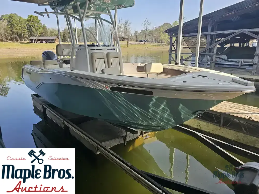 2018 Sea Fox 226 Commander