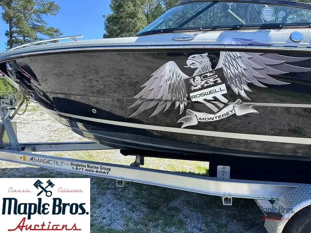 2017 Monterey 238 SS Surf
