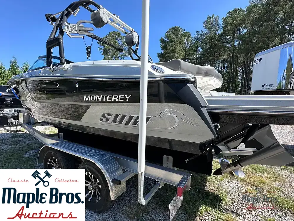 2017 Monterey 238 SS Surf
