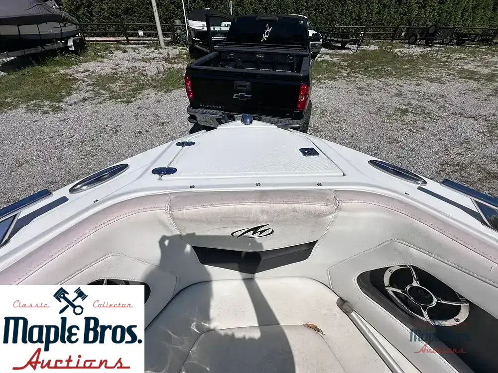 2017 Monterey 238 SS Surf