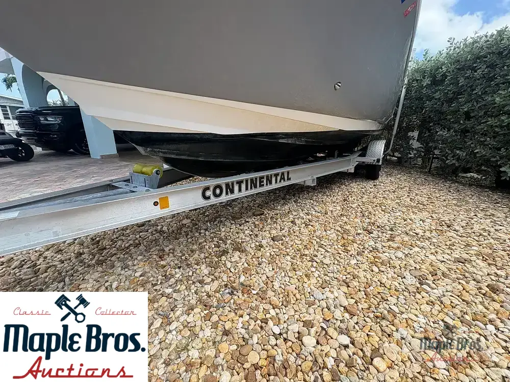 2022 Pioneer 222 Sportfish