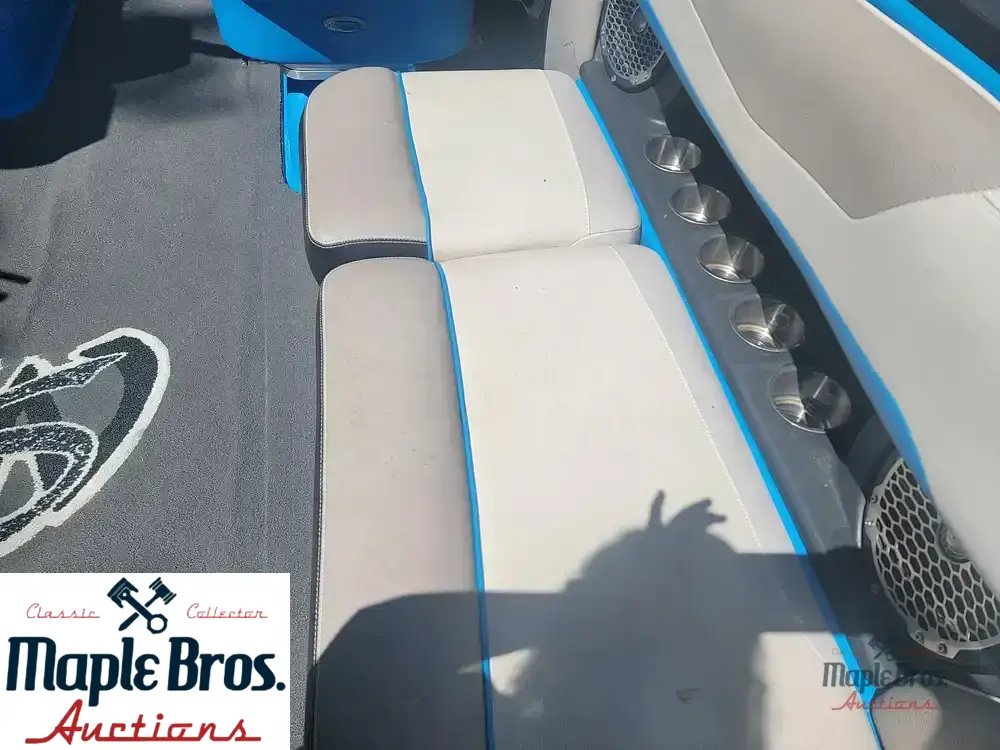 2013 Malibu 24mxz Wakesetter