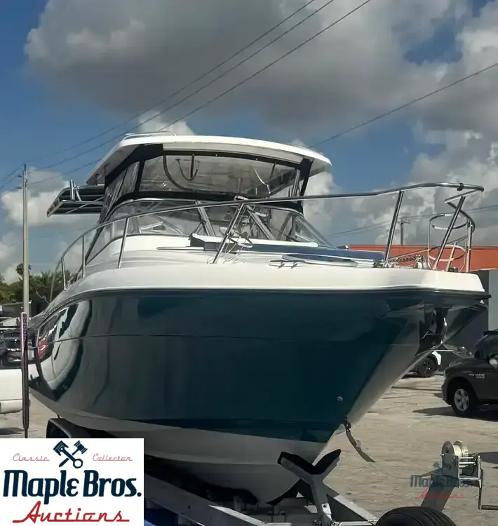 2009 Century Offshore 3200