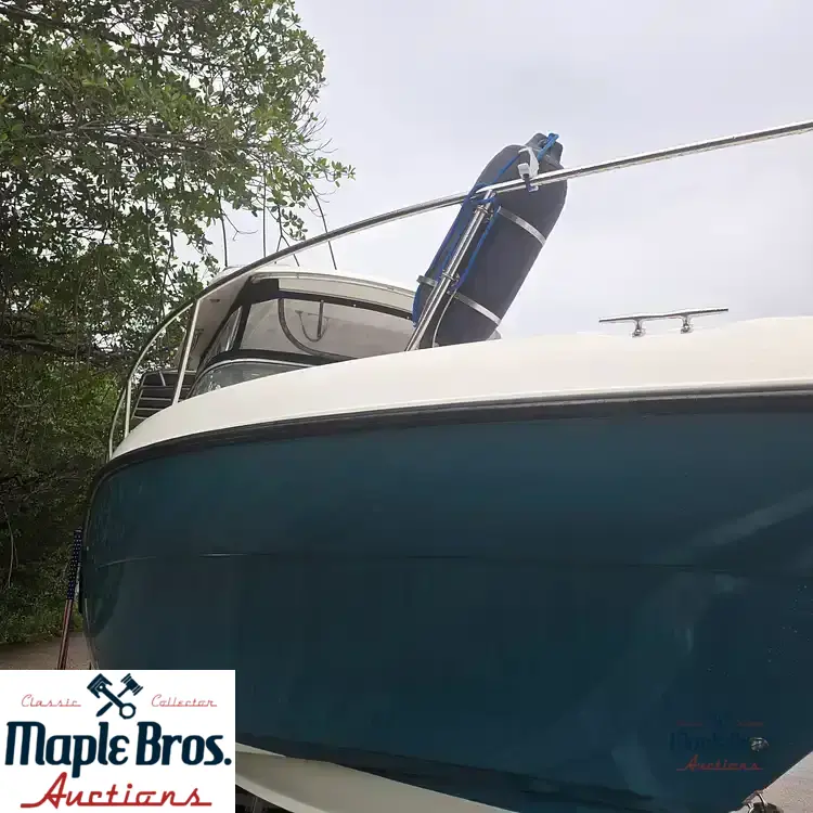 2009 Century Offshore 3200