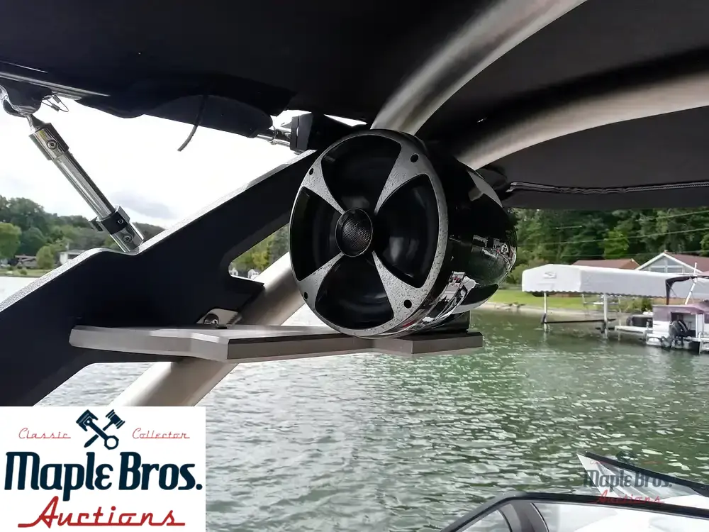 2017 Malibu Wakesetter 21 VLX