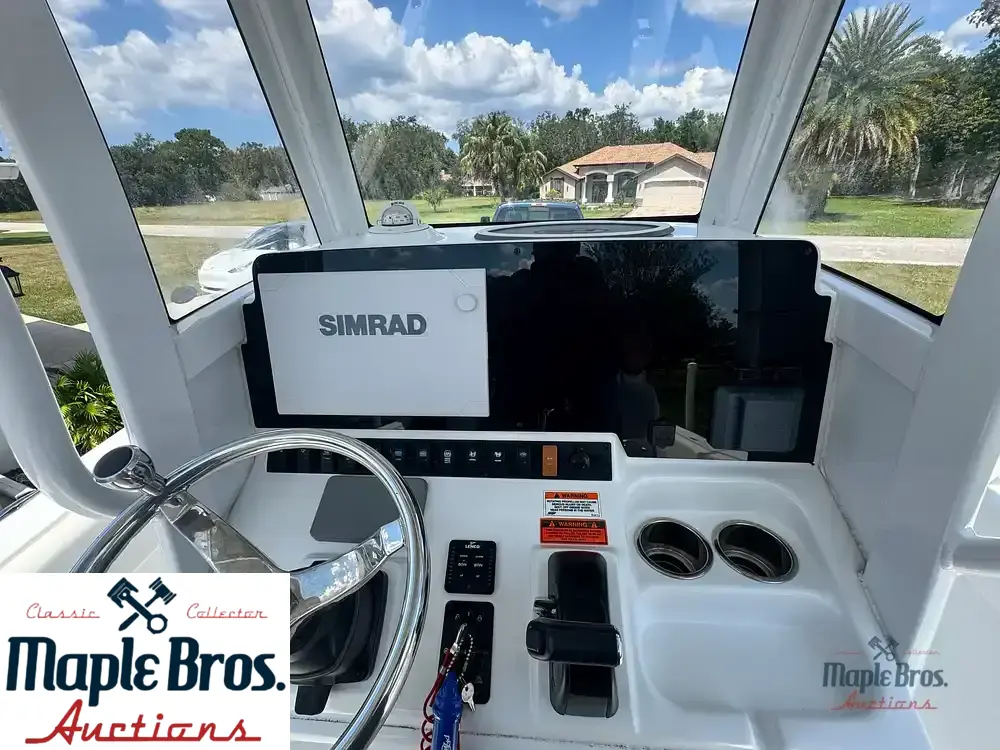 2018 Sea Hunt Ultra 235 SE