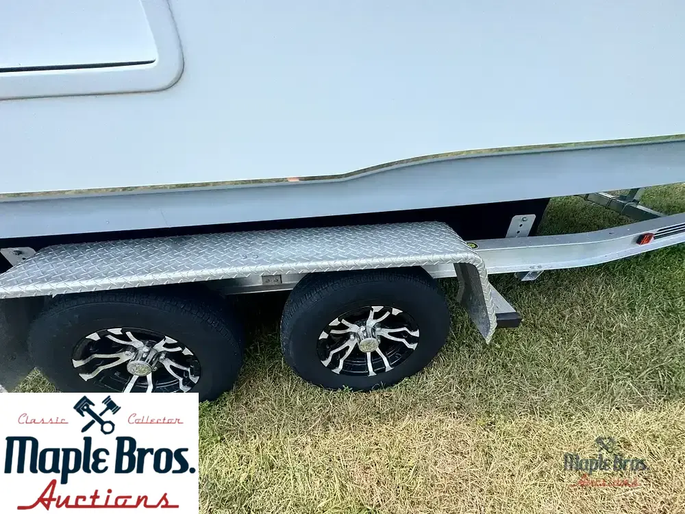 2018 Sea Hunt Ultra 235 SE