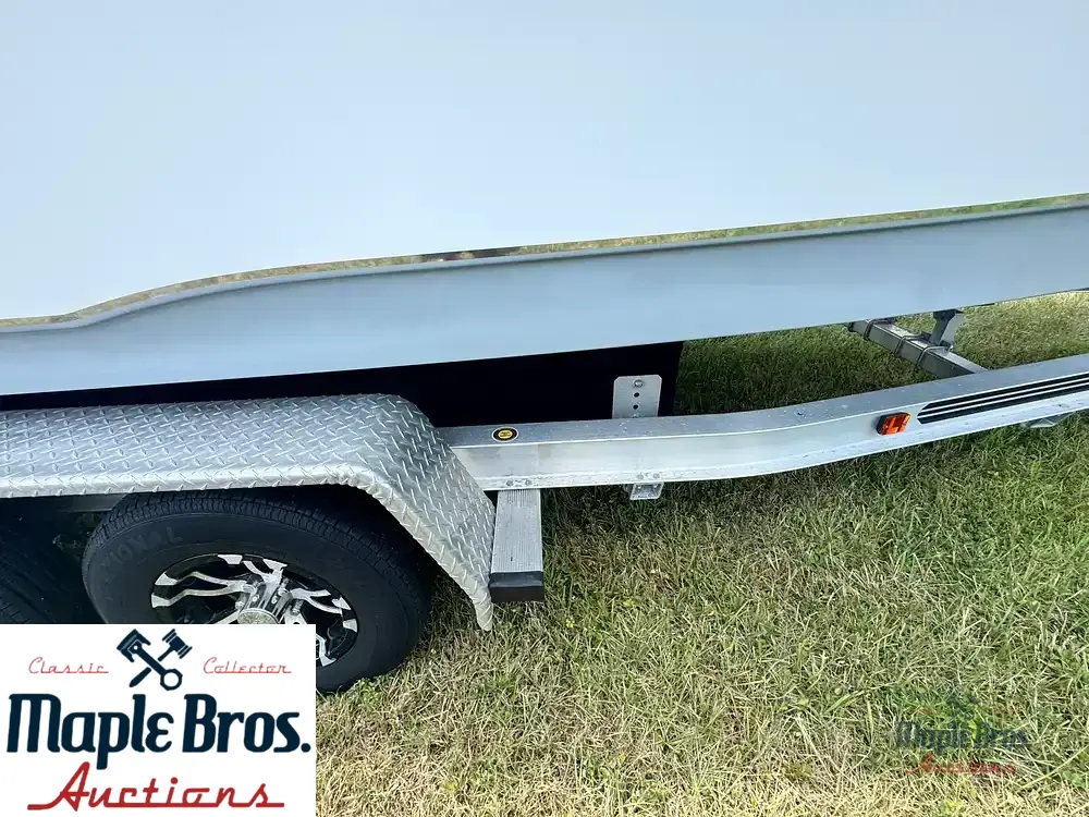 2018 Sea Hunt Ultra 235 SE