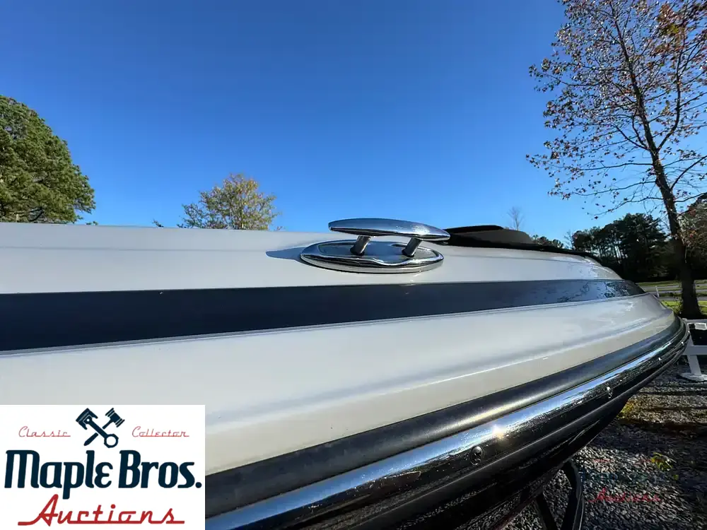 2023 Crownline 240 SS