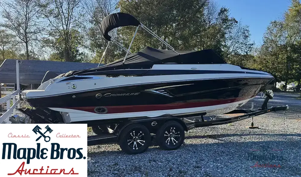 2023 Crownline 240 SS