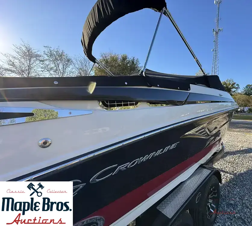2023 Crownline 240 SS