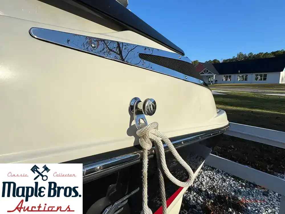 2023 Crownline 240 SS