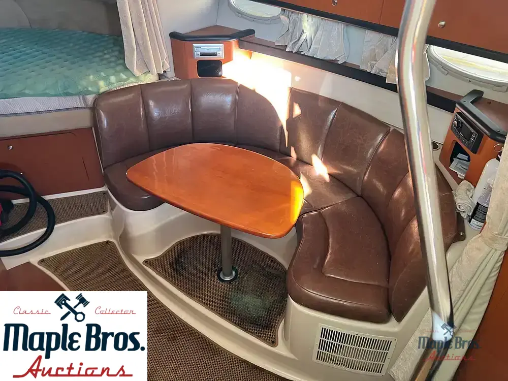 2005 Chaparral 310 Signature