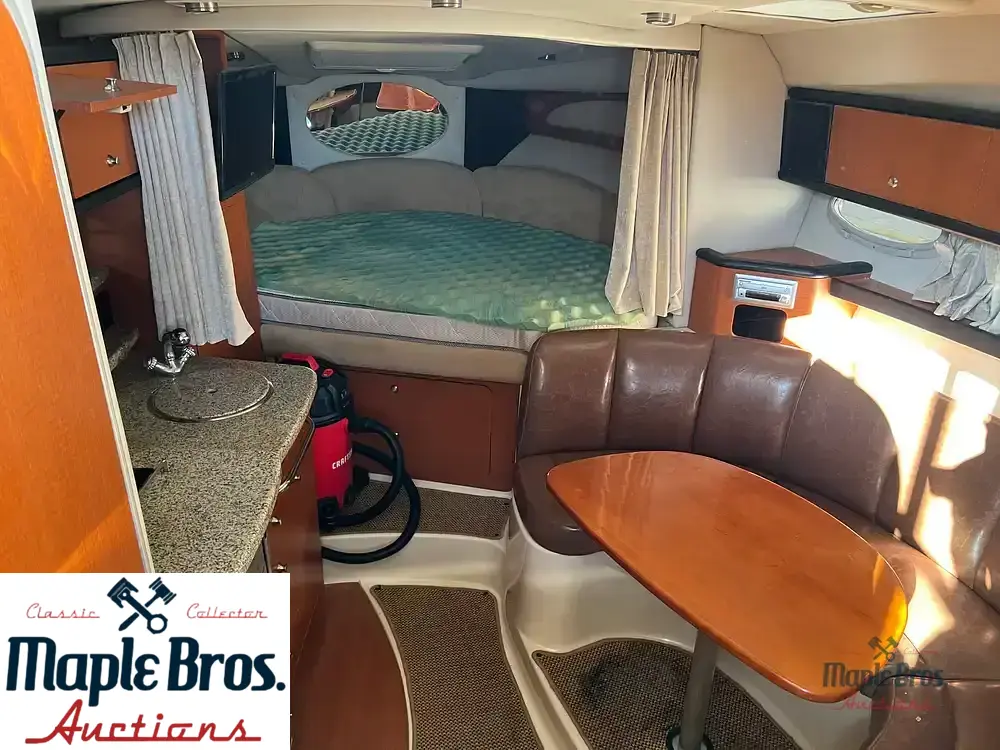 2005 Chaparral 310 Signature