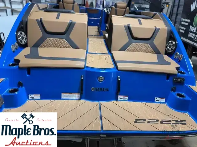 2025 Yamaha 222xe