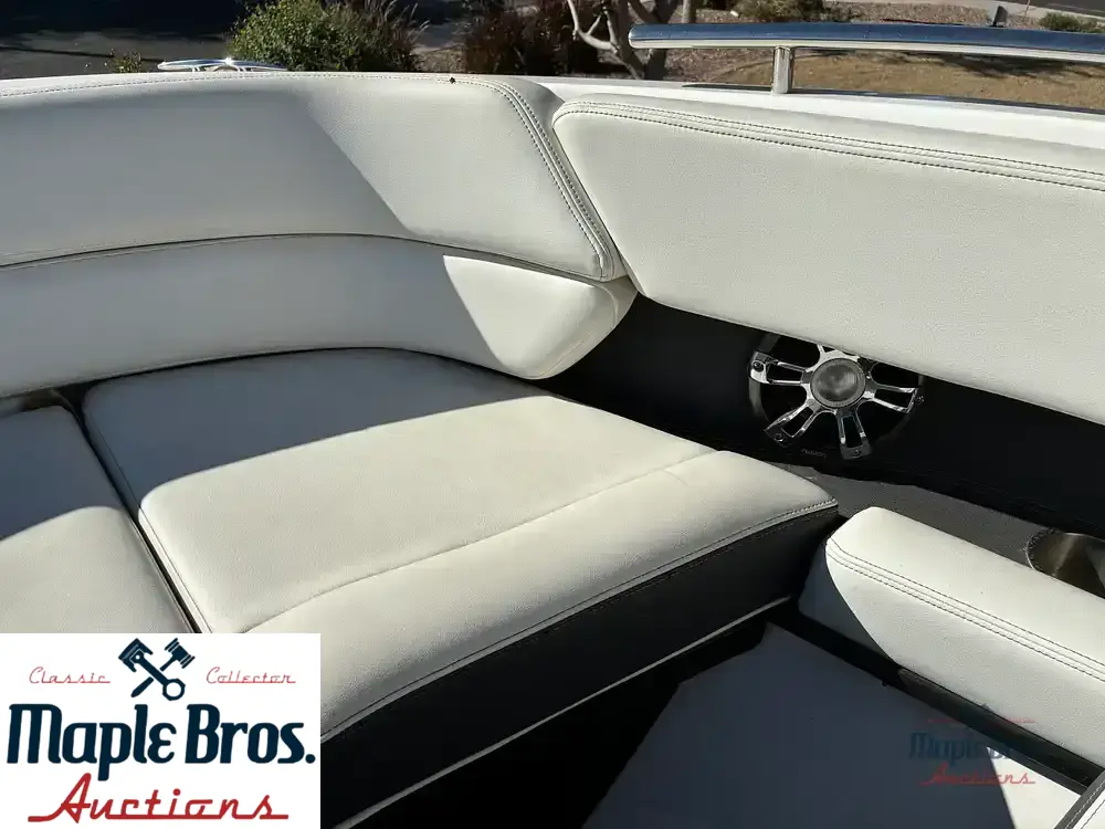 2019 Regal 2800
