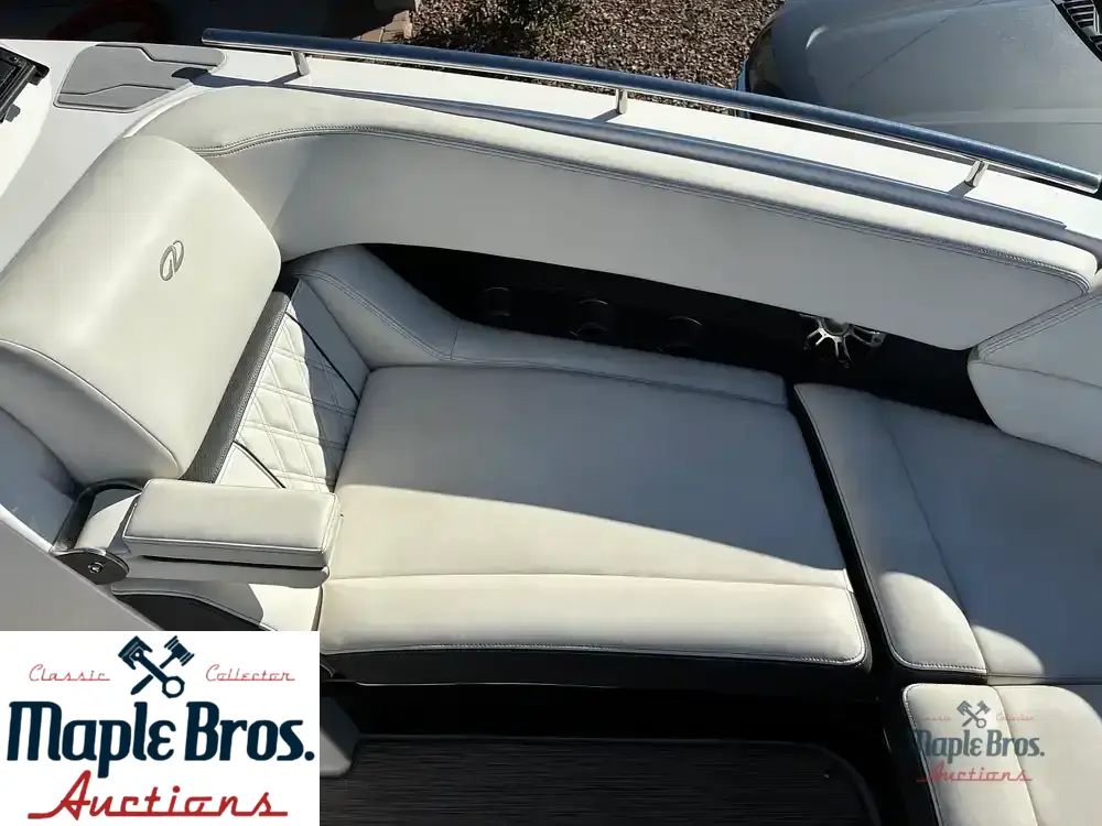 2019 Regal 2800