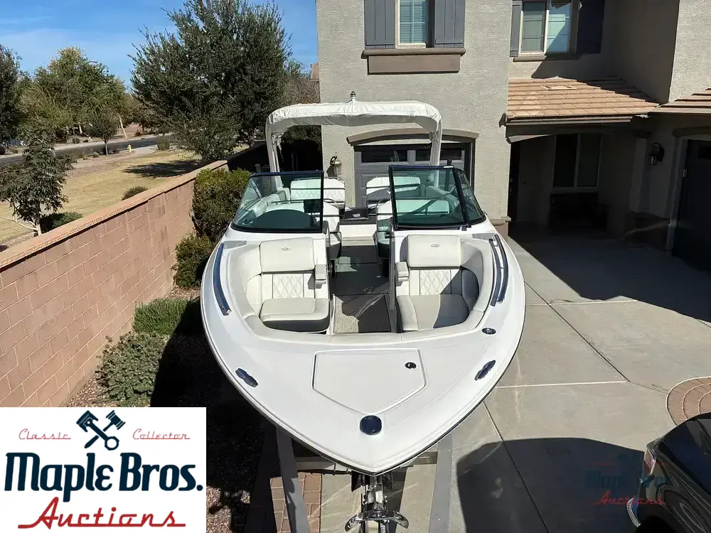 2019 Regal 2800
