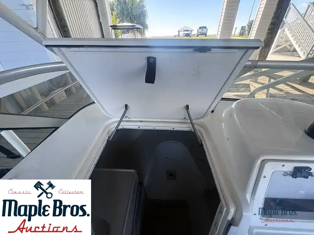 2001 Cobia 250WA