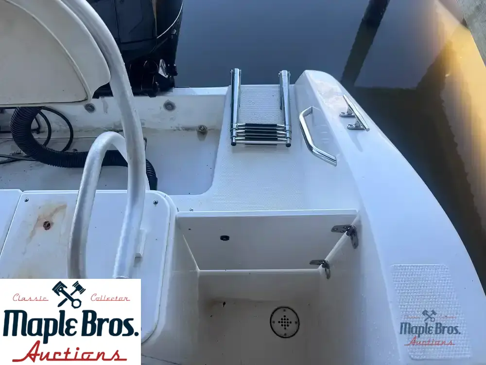 2001 Cobia 250WA