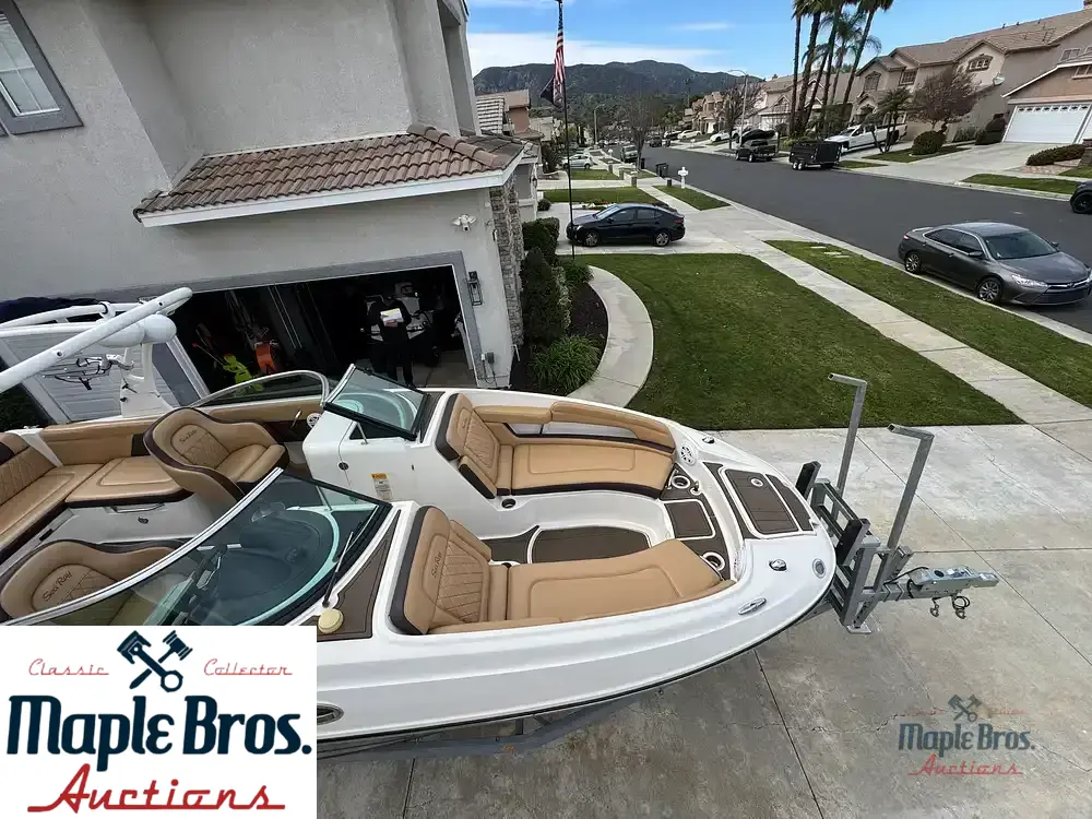 2013 Sea Ray 260 Sundeck