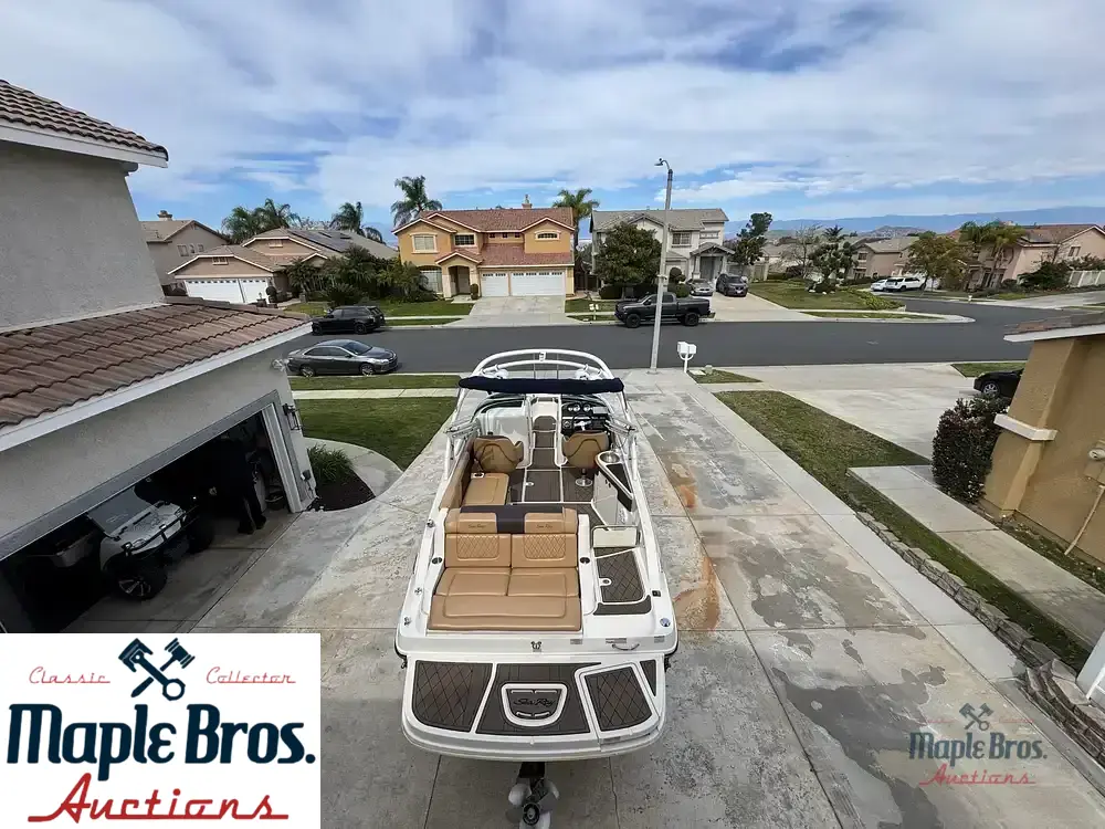 2013 Sea Ray 260 Sundeck