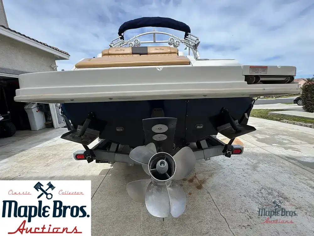 2013 Sea Ray 260 Sundeck