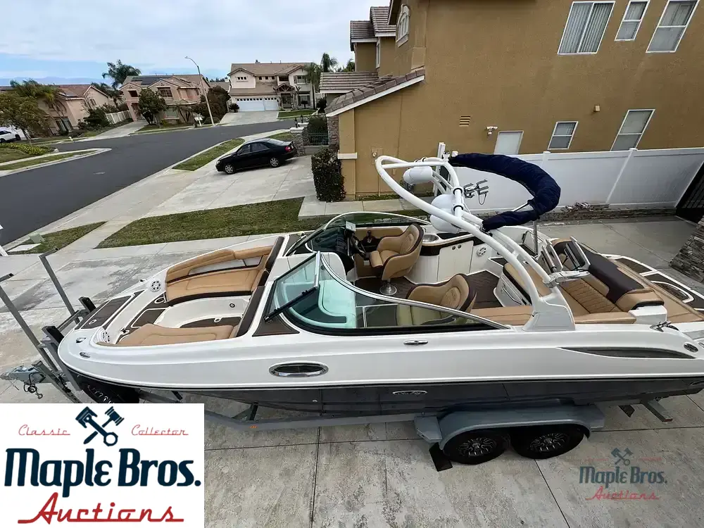 2013 Sea Ray 260 Sundeck