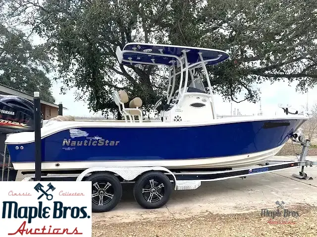 2018 NauticStar 2302 Legacy