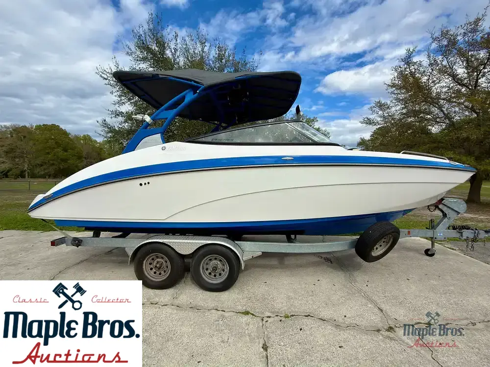 2020 Yamaha Wake Series 242X