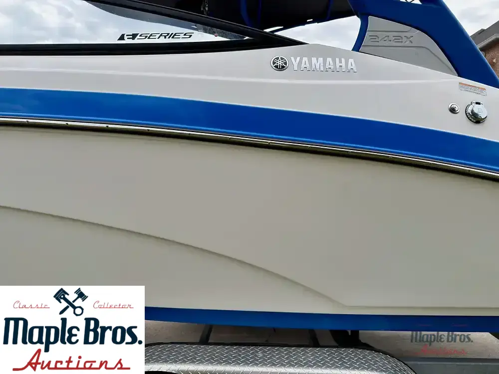 2020 Yamaha Wake Series 242X
