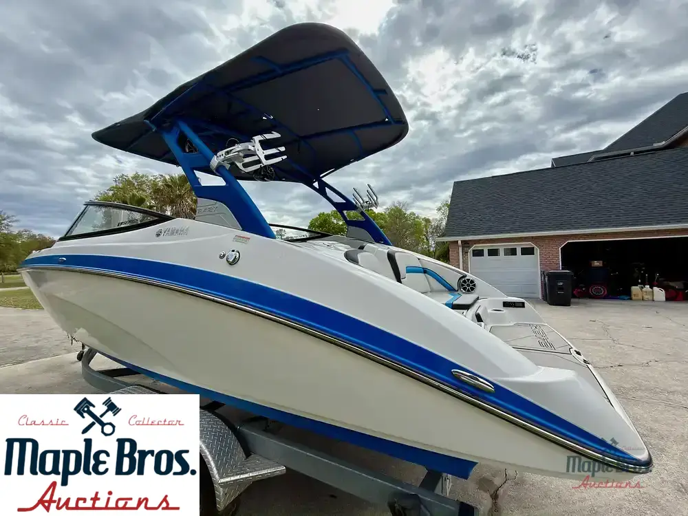 2020 Yamaha Wake Series 242X