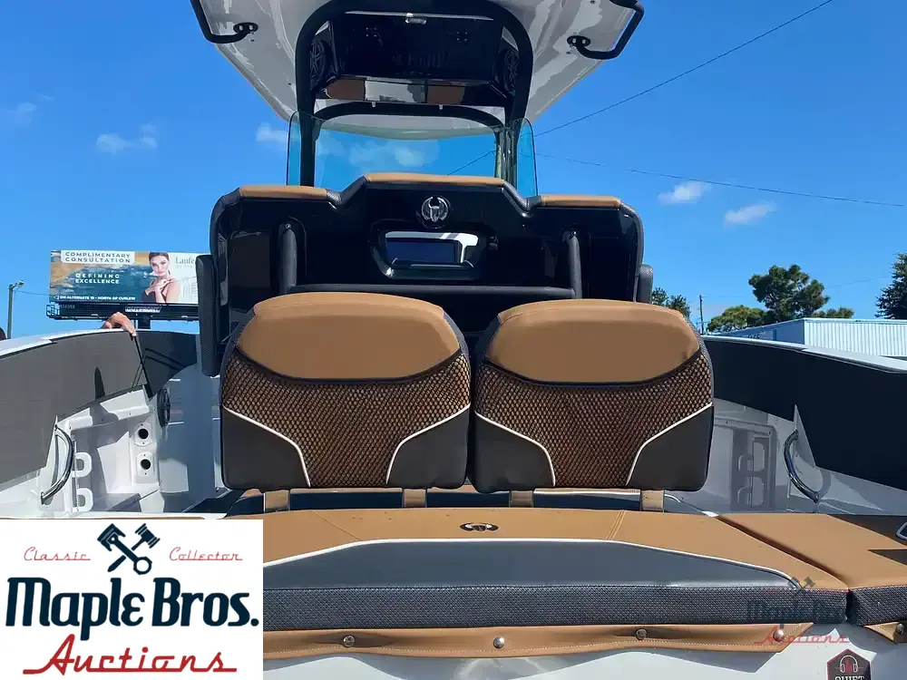 2022 Scarab 255 open ID