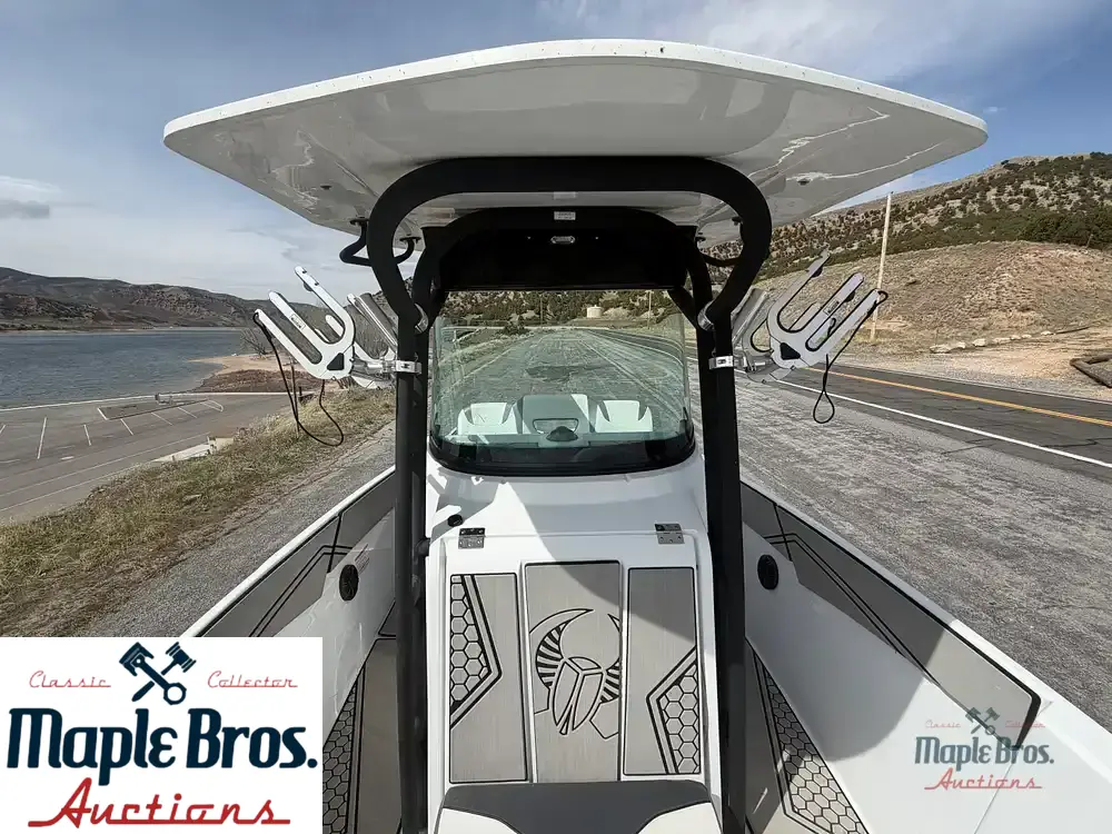 2020 Scarab 255 Open