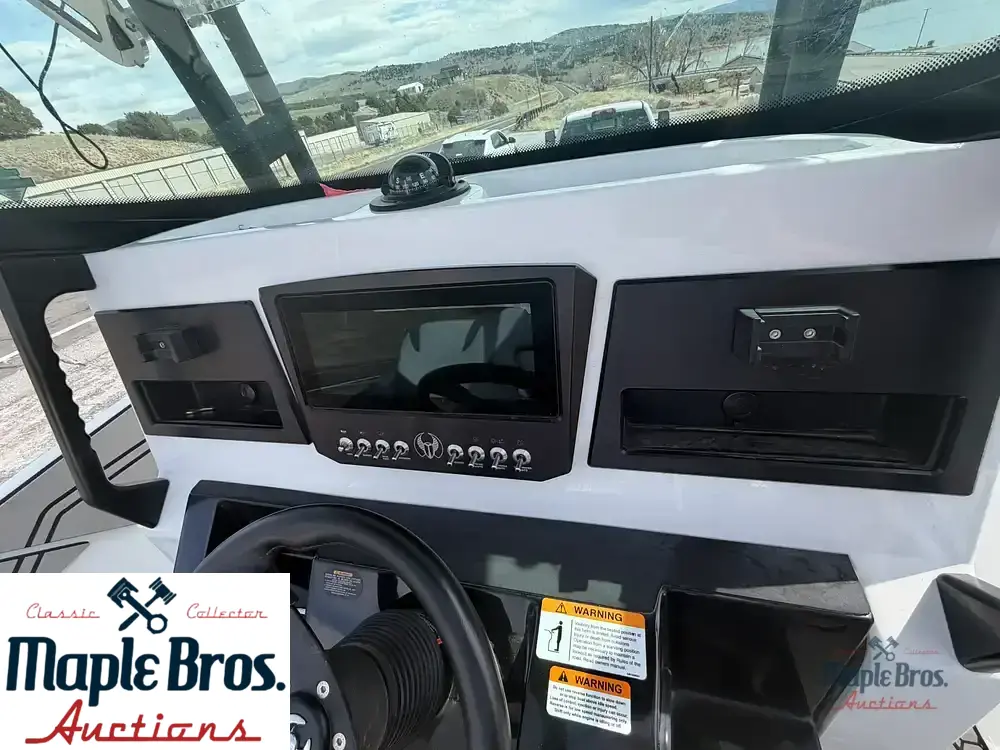 2020 Scarab 255 Open