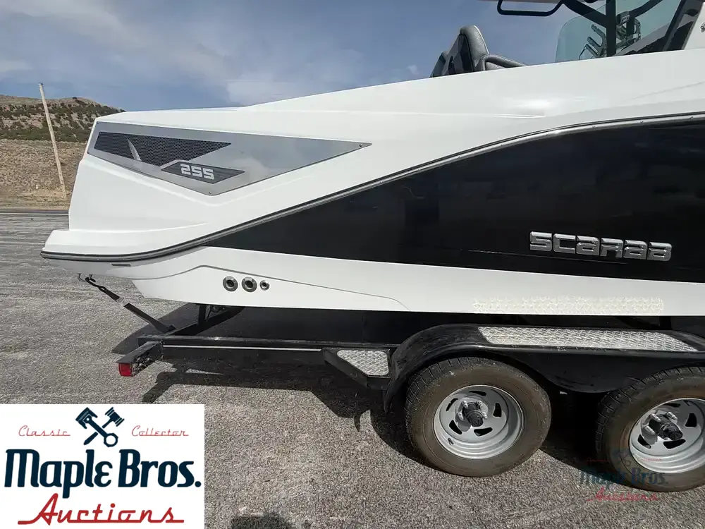2020 Scarab 255 Open