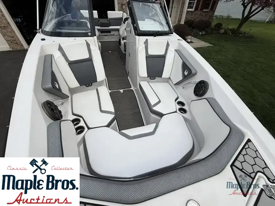 2019 Scarab 255 id wake edition