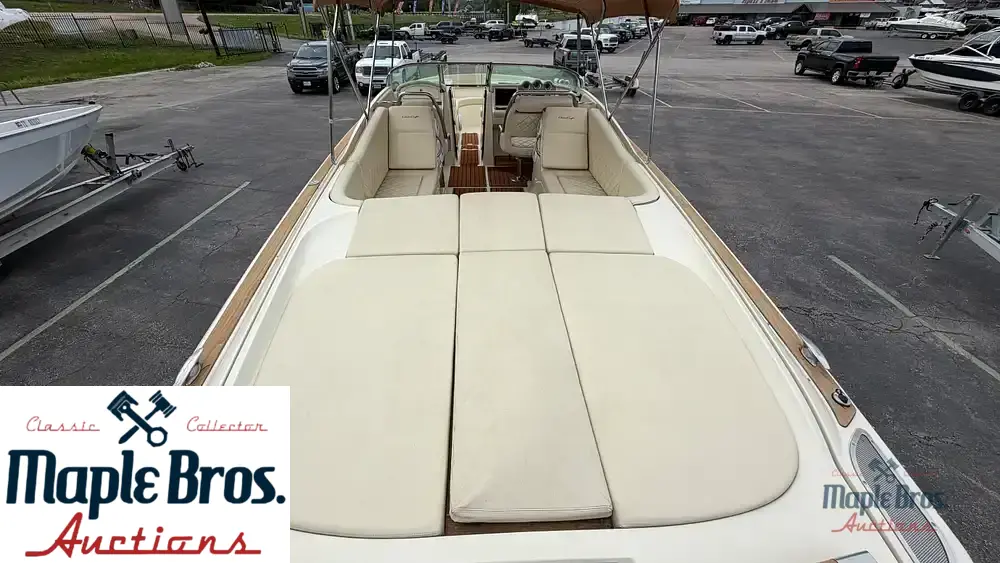 2015 Chris-Craft 32 Launch