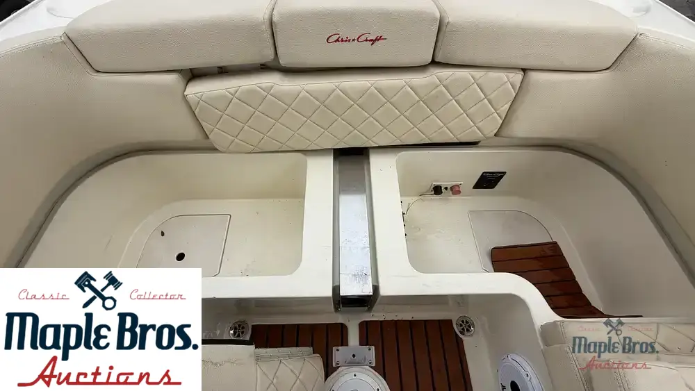 2015 Chris-Craft 32 Launch