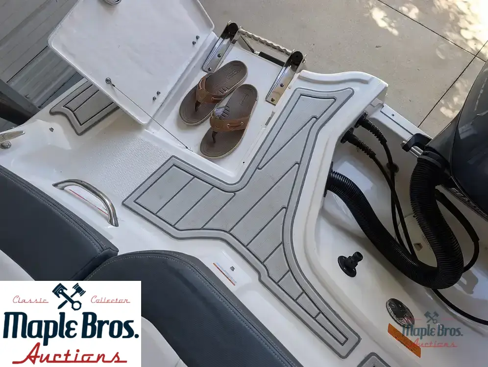 2020 Chaparral 23 SSI