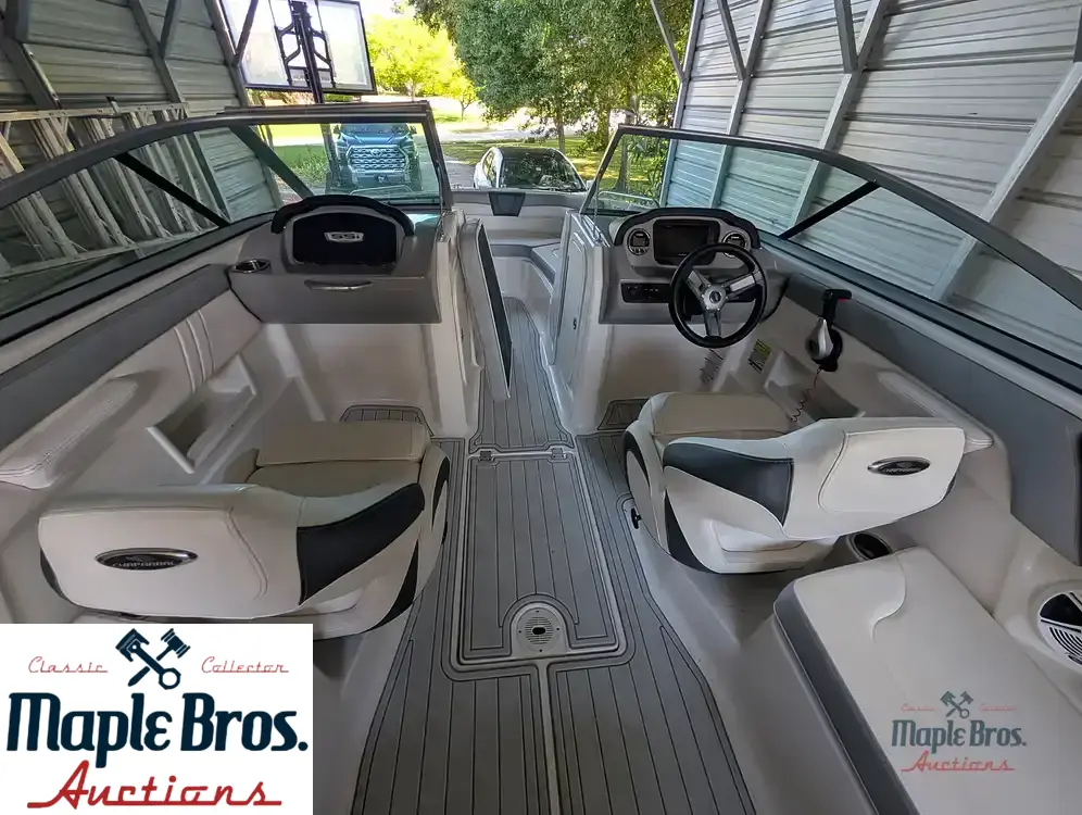 2020 Chaparral 23 SSI