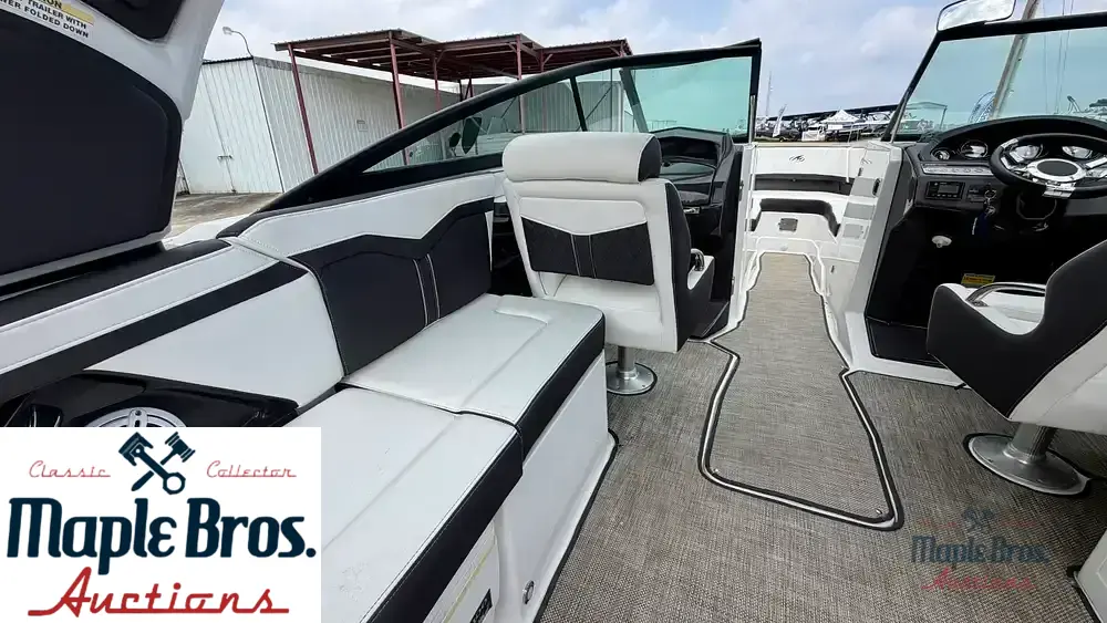 2022 Monterey Elite Series 258 SS