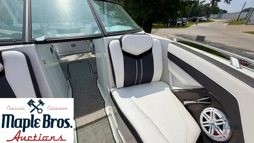 2022 Monterey Elite Series 258 SS