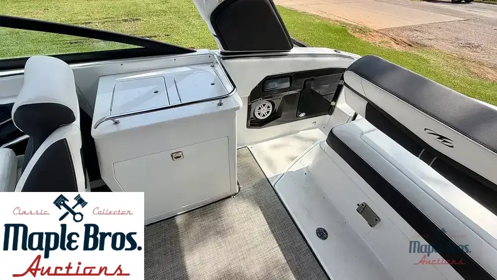2022 Monterey Elite Series 258 SS