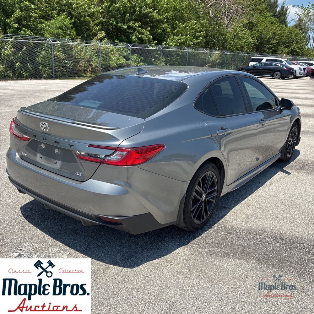 2025 Toyota Camry SE