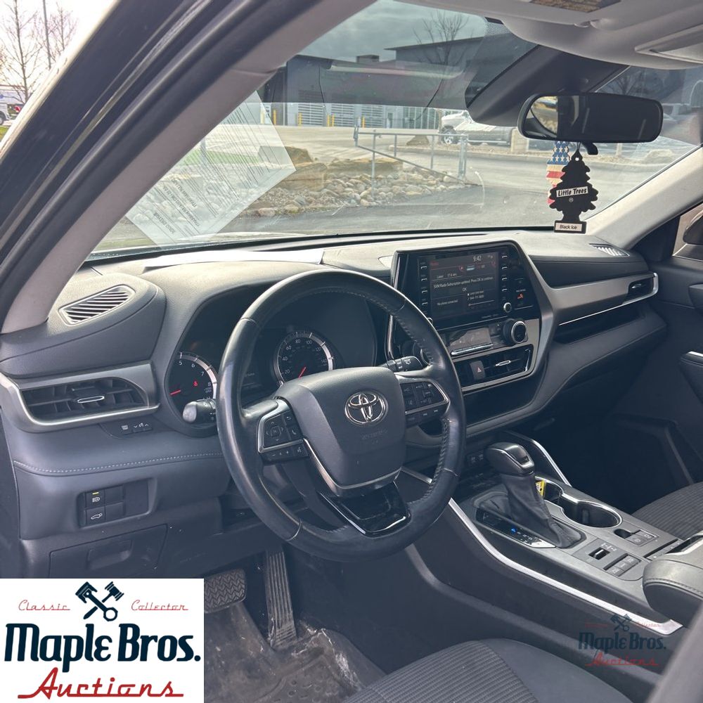 2021 Toyota Highlander LE